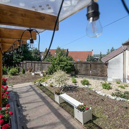 Illaberek Panzio Hotel Eger Exterior foto