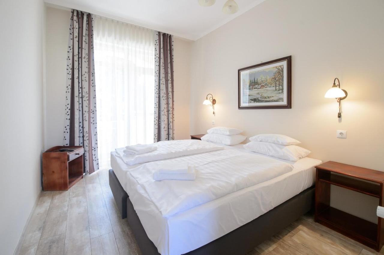 Illaberek Panzio Hotel Eger Exterior foto