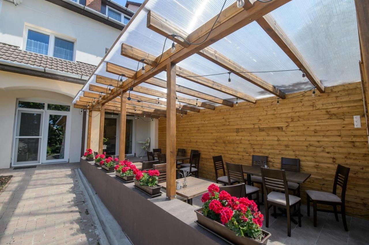 Illaberek Panzio Hotel Eger Exterior foto